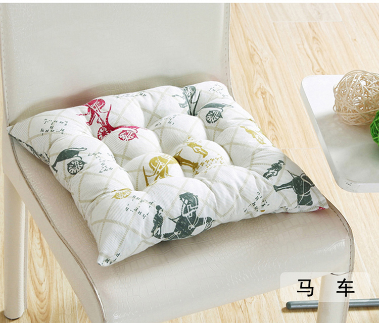 
                                        豪悦家纺 办公电脑舒适保暖印花磨毛坐垫 紫罗兰 40*40CM                