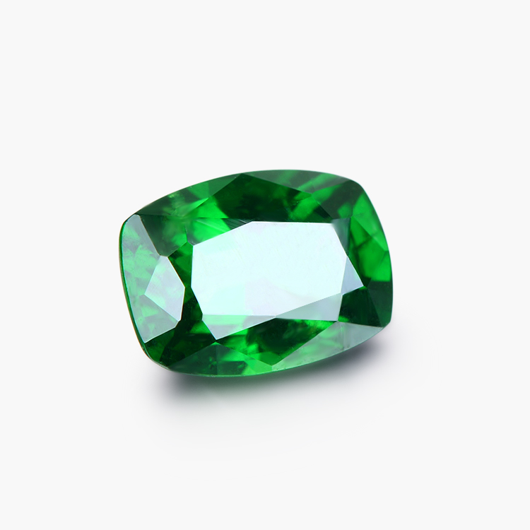 33克拉翠绿沙弗莱裸石戒面 彩色宝石 镶嵌定制 每克拉约2600元