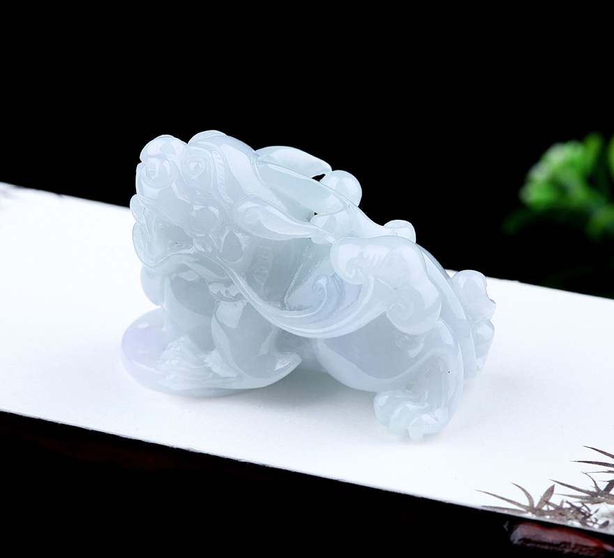 誉满堂珠宝 冰糯种紫底淡绿守财貔貅 33g