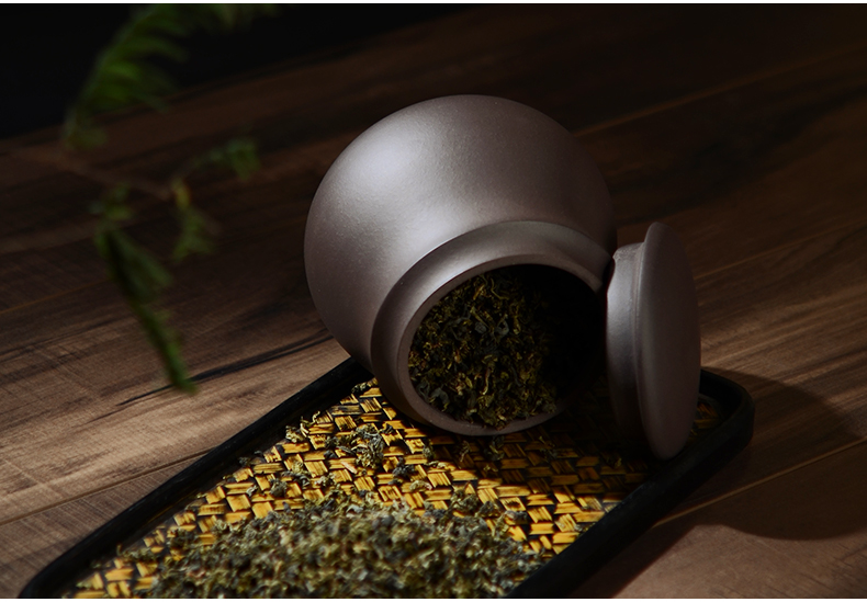 
                                        晨茗 宜兴原矿紫砂茶具普洱茶叶罐手工醒茶密封罐 紫泥本色大号小号茶叶罐 紫泥大号                