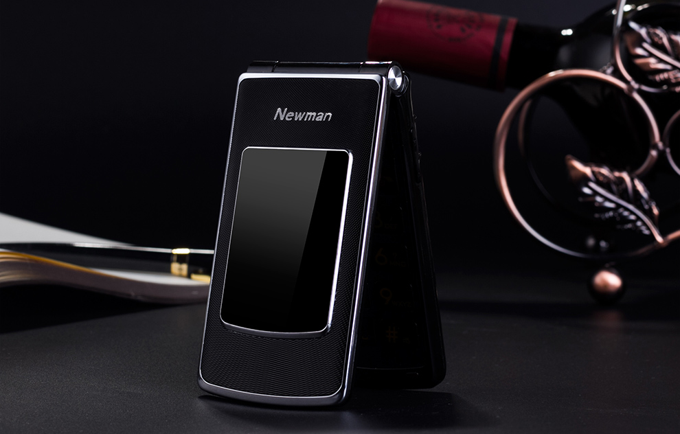 
                                        纽曼（Newman） V9 移动/联通2G  翻盖老人手机 黑金                