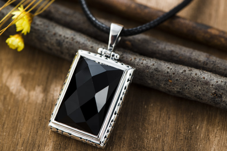 非常泰 925银天然黑玛瑙吊坠 女士复古时尚百搭银饰品潮 黑玛瑙吊坠