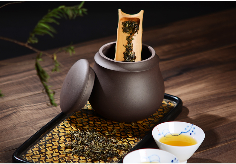 
                                        晨茗 宜兴原矿紫砂茶具普洱茶叶罐手工醒茶密封罐 紫泥本色大号小号茶叶罐 紫泥大号                