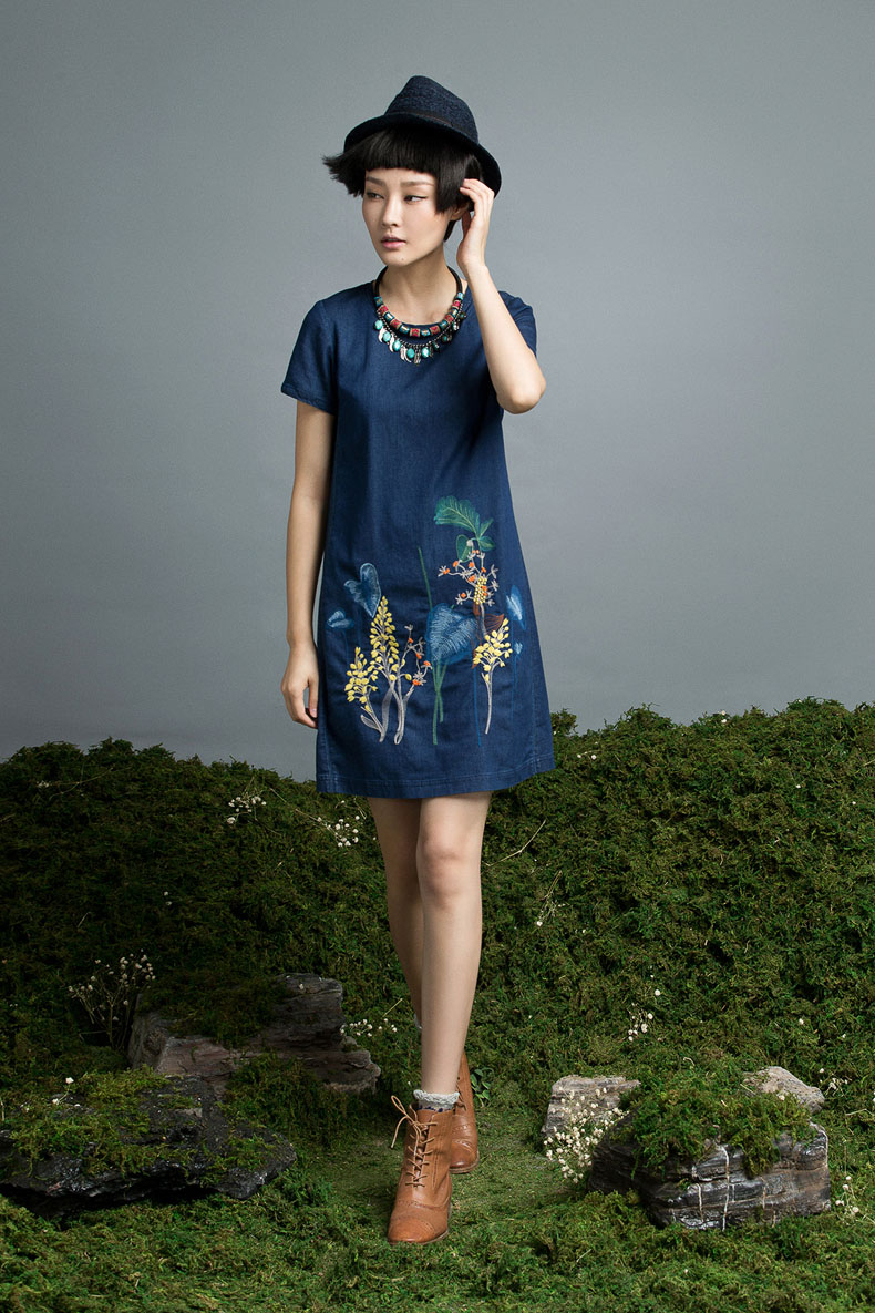 非鱼 原创设计文艺绣花直筒牛仔连衣裙女短袖 春装新款