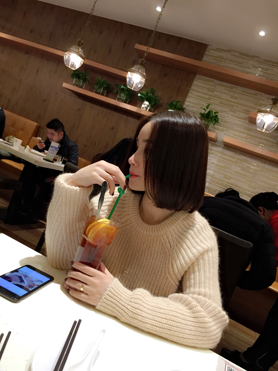 
                                        蔓莎蒂诺 针织衫女2017春秋新款韩版女装宽松包臀中长款针织衫女套头高领毛衣女外套6208 图片色 均码                