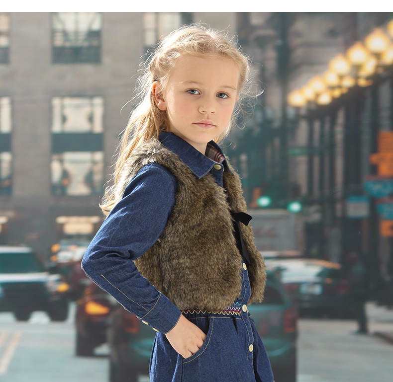 dh/丹尼爱特童装 女童仿毛皮草毛背心秋季中大童时尚毛毛背心 驼色