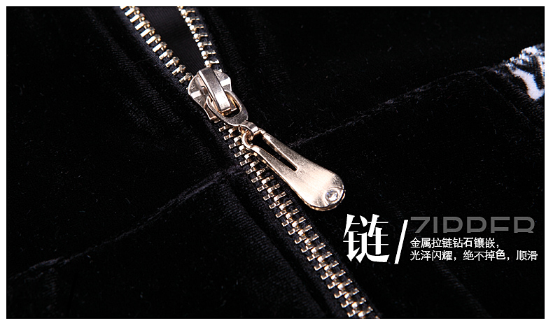 
                                        徽格儿 2019春夏装新款瑜伽服大码韩版时尚女装健身房运动服休闲套装四件套女士长袖连帽 黑色桃心裤四件套 L                