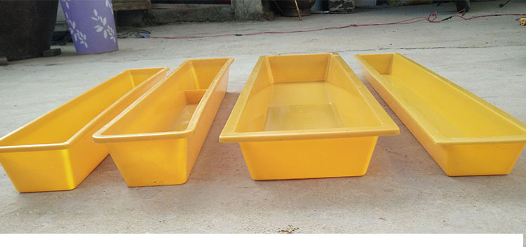 红 鸡槽食槽喂鸡鸭鹅小狗长方形喂食器家禽养殖鸡用料槽大号养鸡槽子