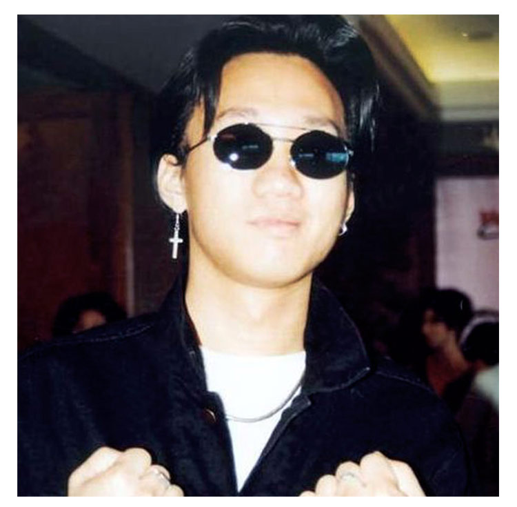 knriquen beyond乐队黄家驹同款十字架耳环耳坠耳圈环男女潮耳饰纪念