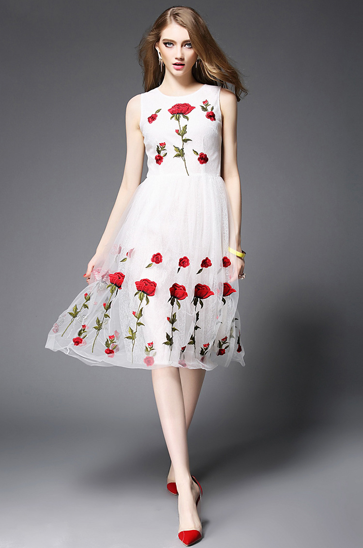 贝蒂瑞莎2016夏装新款欧美时尚女装网纱刺绣玫瑰花长裙连衣裙 黑色 l