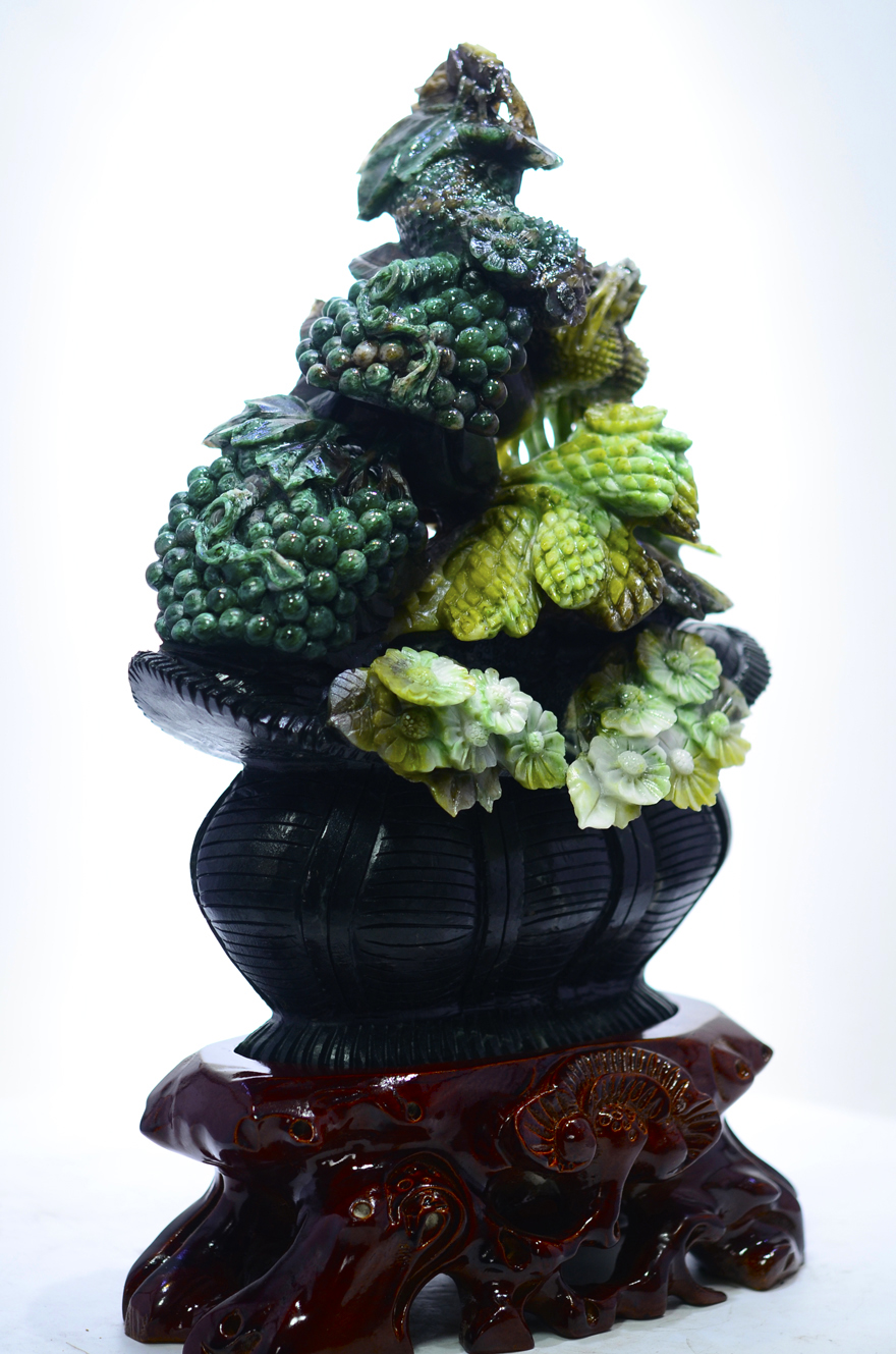 独山玉作品花开富贵5899g德东珠宝