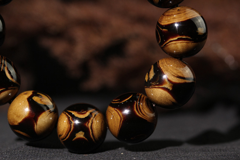 收藏级海神针海柳(黑珊瑚)佛珠手串 直径20mm,12颗 f1_0684