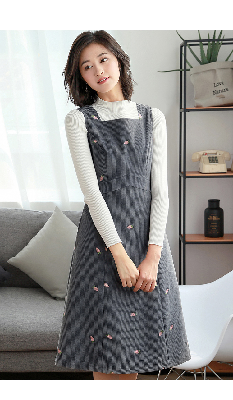 勿忘花秋冬背心裙女2021新款灯芯绒碎花初恋复古温柔风冬季打底裙 深