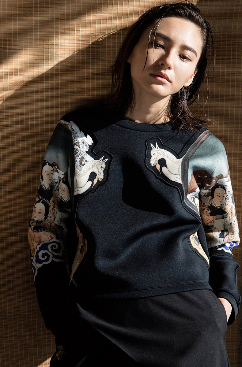 花笙记复古中国风个性锦衣古画新韵之双袖印花女士空气层卫衣秋冬新品