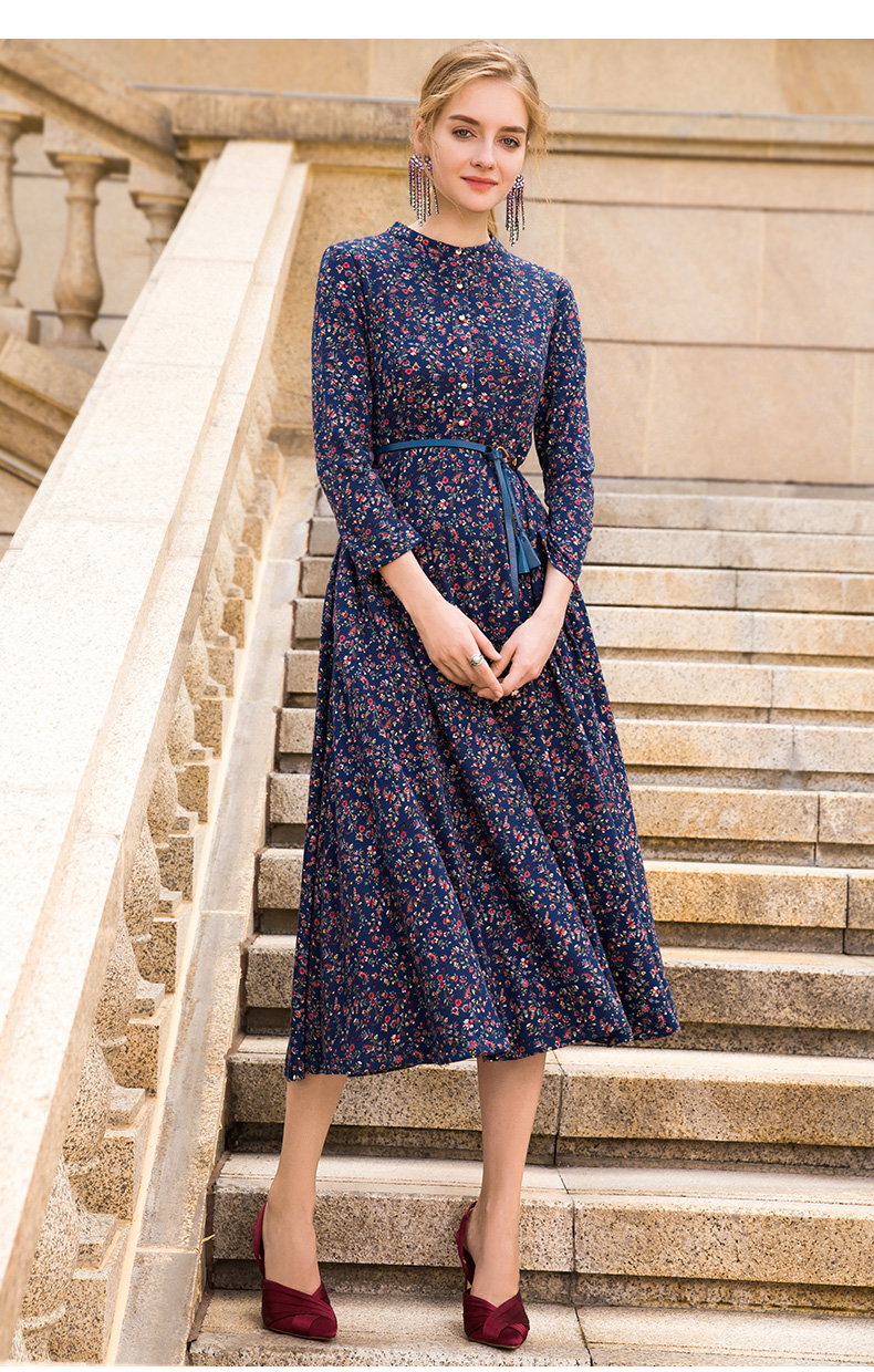 moreline沐兰2018秋冬新款气质圆领修身碎花长袖连衣裙18674903 兰花