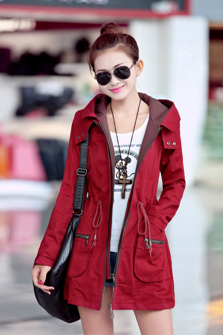 产地风格:韩版风衣   面料成分:全棉96%  产品颜色:酒红色,军绿色,桔