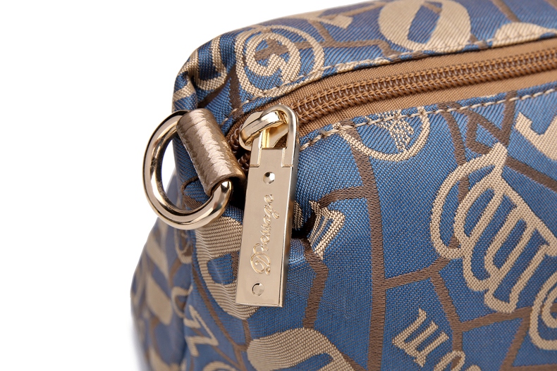 盛装舞步新品秋冬帆布斜挎多层背包休闲轻巧女包包斜跨小包旅游挎包