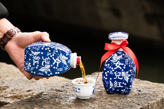 女儿红窖藏八年8年10度黄酒礼盒整箱装350ml6瓶半干型绍兴黄酒