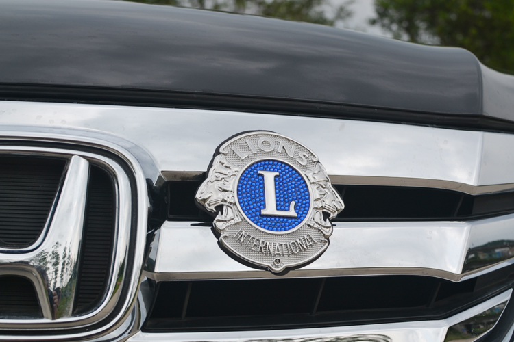 会会标徽章盾牌装饰贴金属改装车贴车尾标中网标狮子会小号车标银色