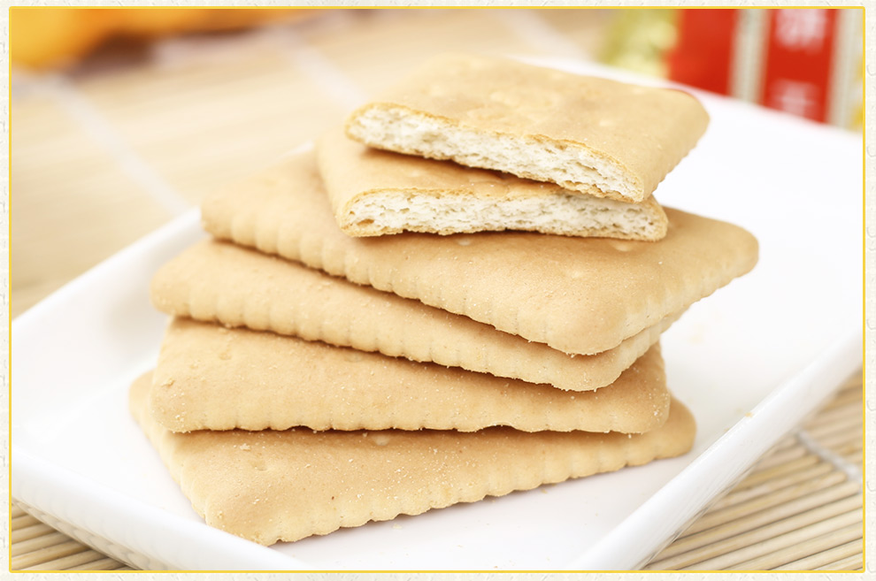 青食【官方直营】精品钙奶饼干 120g奶味酥脆零食营养早餐办公室零食