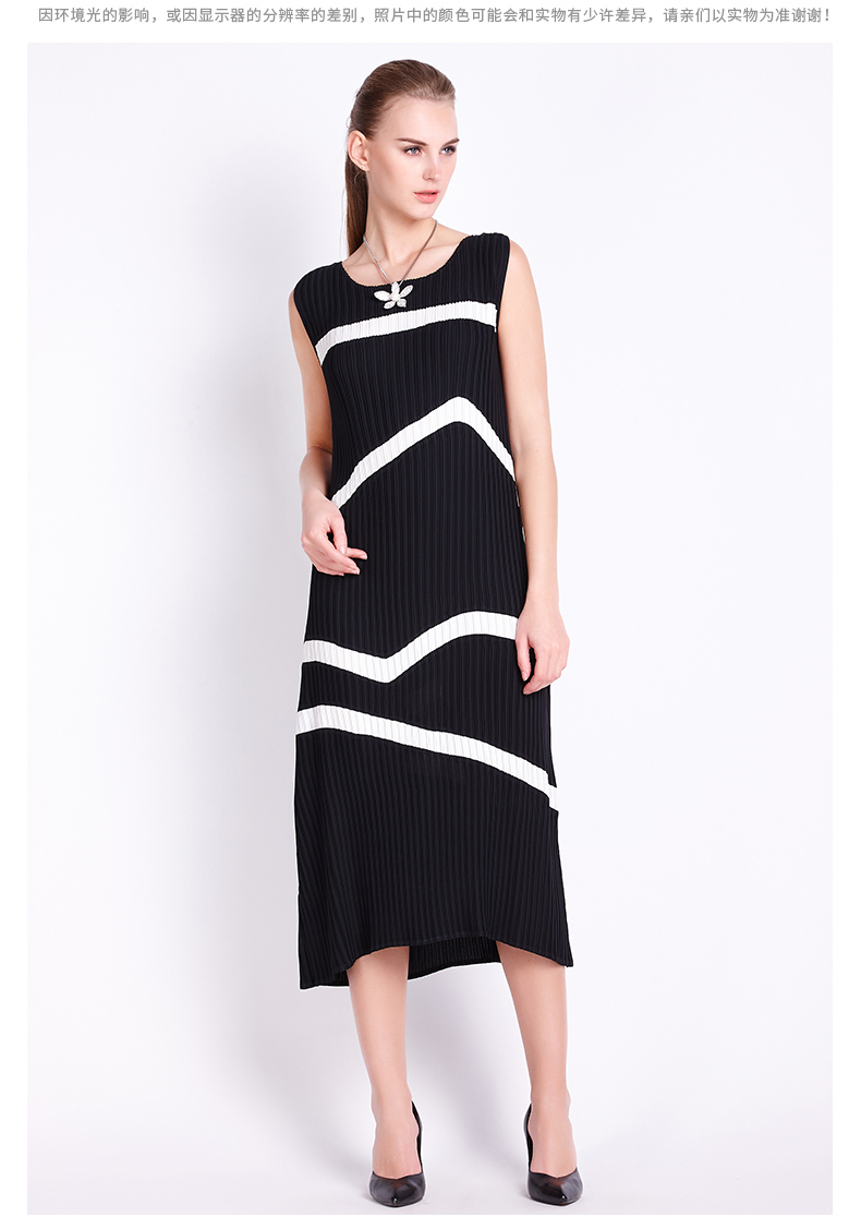 hono/亨奴夏装2017新款女无袖连衣裙时尚背心裙百褶中长裙欧美 黑白色