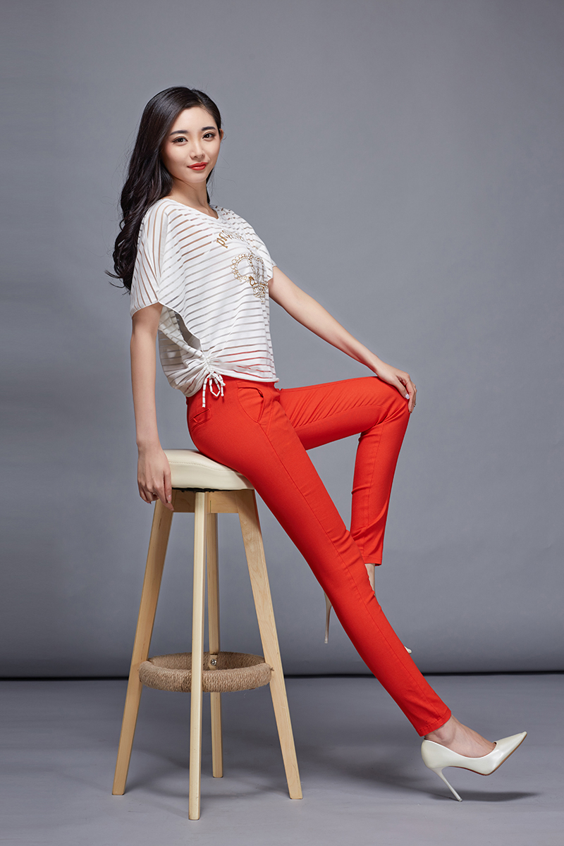 莫纳里尔monalier 2015 春装新款彩色铅笔女裤小脚裤修身显瘦大码休闲女裤 米白色 XL