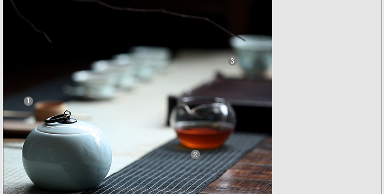 
                                        三勤堂 茶叶罐陶瓷茶仓 景德镇茶具青瓷密封普洱茶罐茶叶包装礼盒 荷花铜扣茶叶罐                