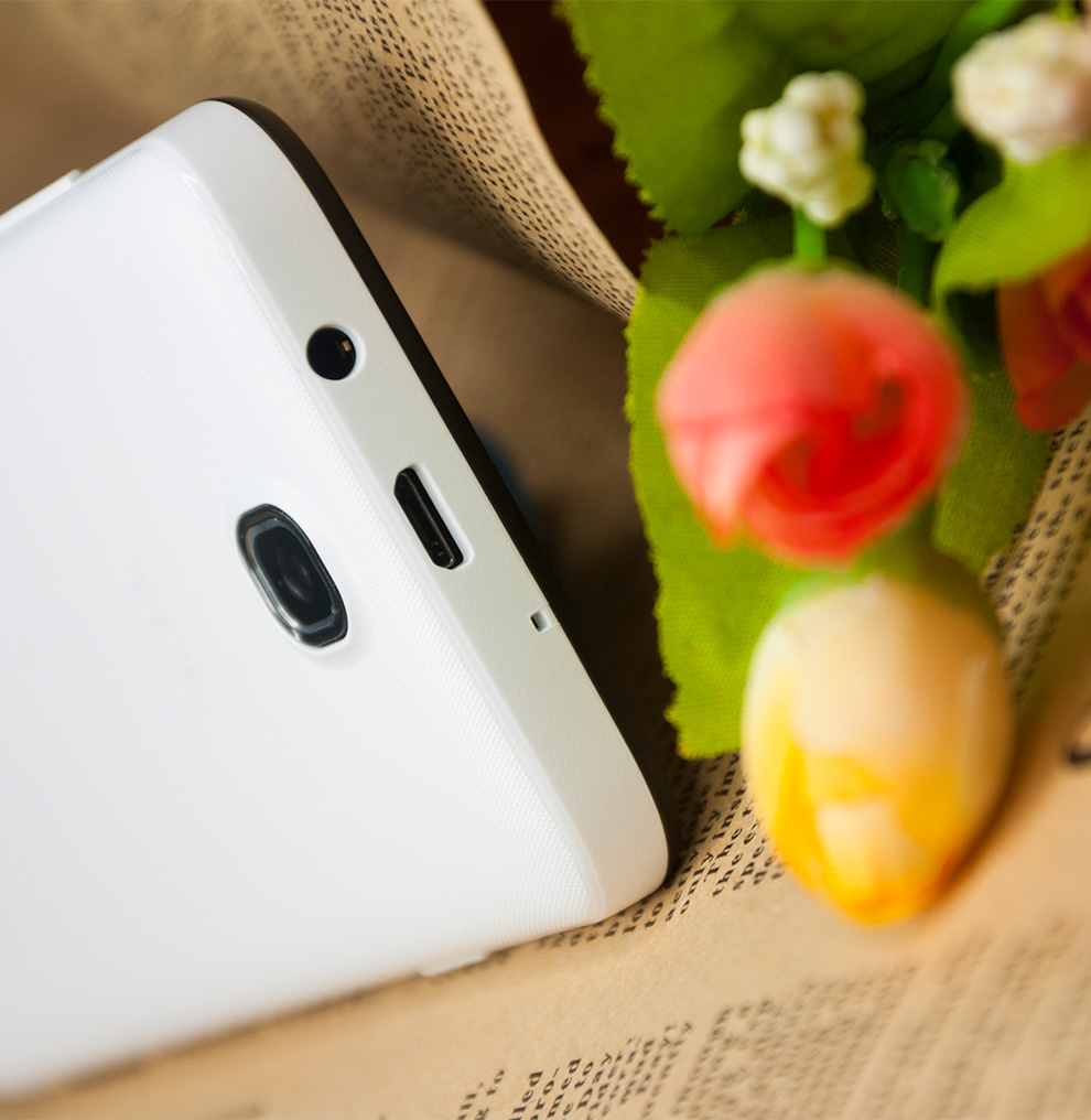 TCL 么么哒 P301M 移动4G 智能 手机 (4G ROM) 白色