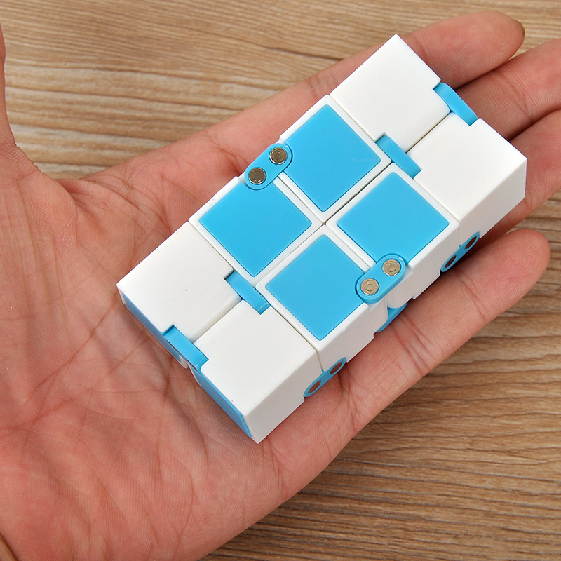 无限魔方翻转口袋魔方无限方块创意减压玩具 黑色