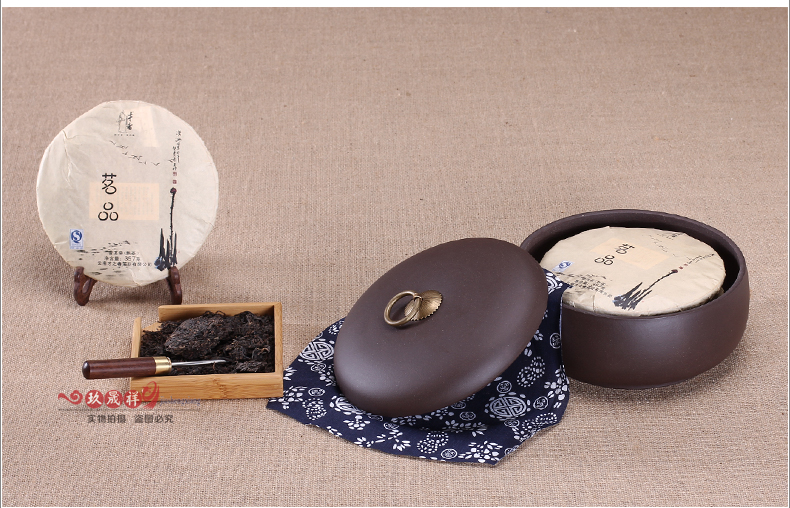 
                                                            玖晟祥 宜兴紫砂茶叶罐醒茶大号存茶罐普洱茶饼储存罐粗陶瓷茶缸密封茶叶桶藏茶盒储物罐 三饼装 3饼【素面铜扣】清水泥光面                