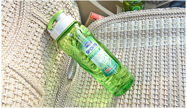 
                                        乐扣乐扣（LOCK&LOCK） 运动水壶便携防漏 塑料茶水杯 学生水壶700ml 蓝色                