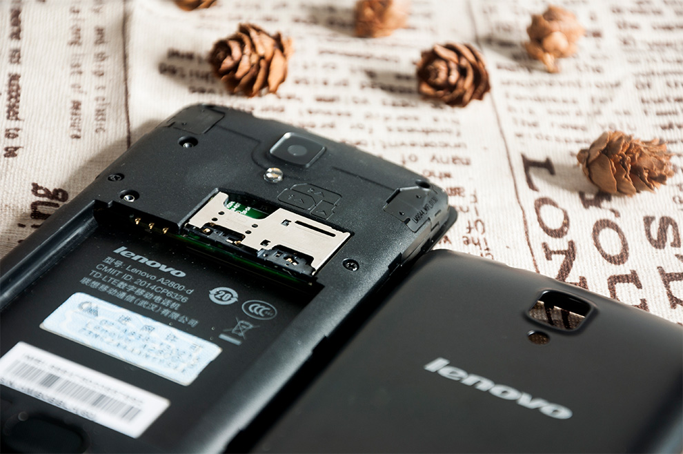 联想 A2800-D  移动4G 智能 手机 (4G ROM) 白色