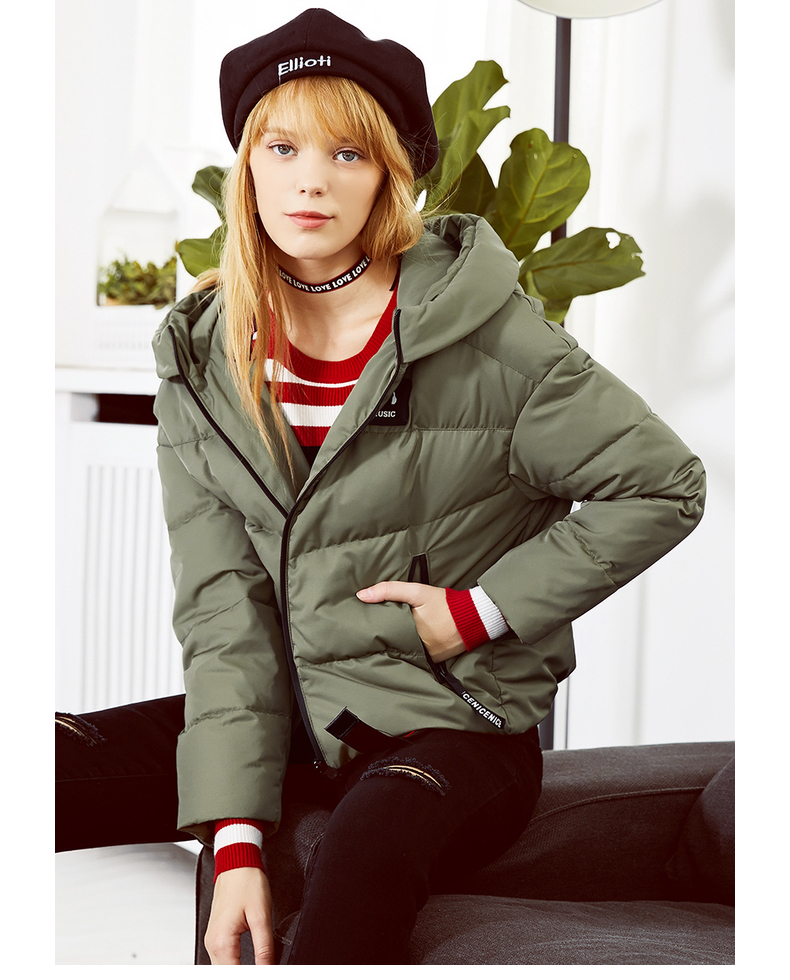 zdorzi卓多姿短款羽绒服女刺绣2017冬装新款百搭字母外套934e027 军绿