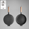Dianjiang flat-bottomed frying pan cast iron steak frying pan uncoated breakfast omelette cast iron pan not easy to stick 22cm wooden handle frying pan