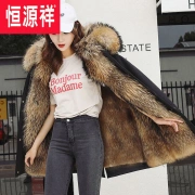 Hengyuan Xiangpai supera 2021 nuevo abrigo de invierno de piel de zorro mapache desmontable para mujer más abrigo de piel grueso de terciopelo capa negra de marca de gama alta para mujer + forro interior amarillo trigo-mediano S que pesa menos de 95 catties