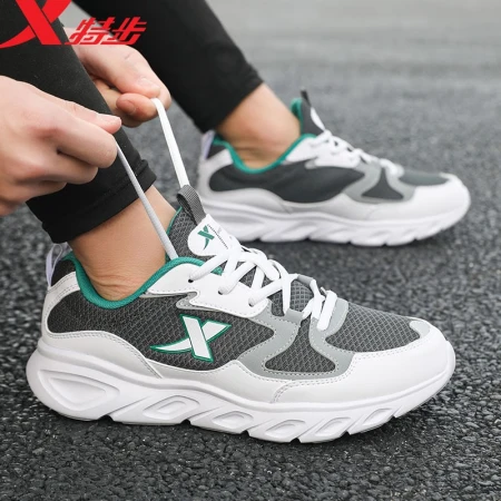 Xtep men's shoes sports shoes men's autumn and winter mesh shoes shock-absorbing new running shoes lightweight running shoes casual shoes men's sports shoes bag white gray green 39