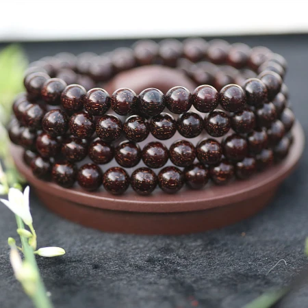 Zichen sandalwood <collection level> authentic Indian small leaf red sandalwood bracelet 108 pieces high-density smooth grain sandalwood red sandalwood old material sandalwood Wenwan Buddha beads rosary <collection level> small leaf red sandalwood bracelet 108 pieces 0.6CM for ladies