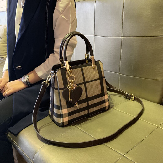 香港品牌I.T DANKLES 真皮女包奢侈品包包百搭大气格子贝壳包女时尚通勤手提单肩包女士小包 蓝格/红色＋带官方防伪码＋购物小票