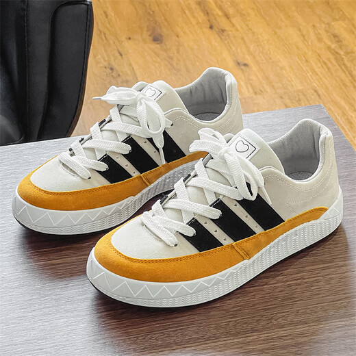 Supnba21 Shark Bread Chaussures 2025 Nouvelle marque de mode Chaussures de planche épaisses Sports décontractés Skateboard TRENDY CHAUSSIONNES SHOWNABLES CASSOIRES CASSOIR