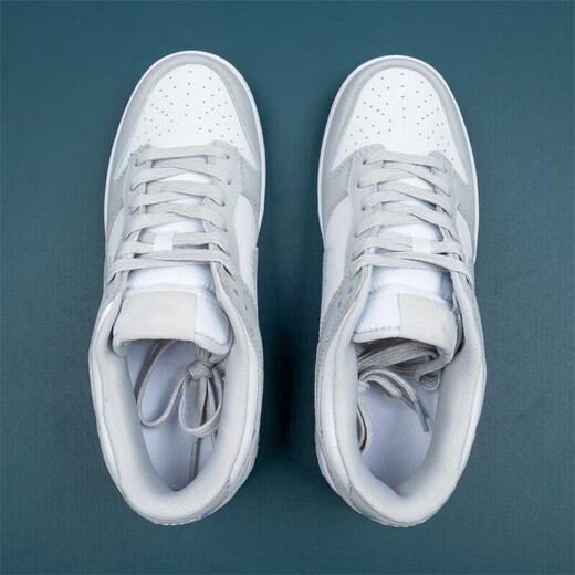 
Zhijia Ge Retro Dunk Low Grey Fog gray and white low top casual sneakers for men and women DD1391-103 DD13 37.5