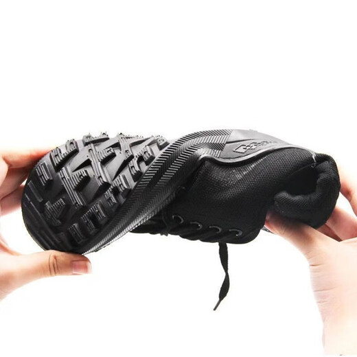 Red and green century-old liberation shoes men's camouflage shoes breathable labor protection shoes non-slip work shoes wear-resistant construction site shoes safety shoes outdoor hiking shoes woodland camouflage 42