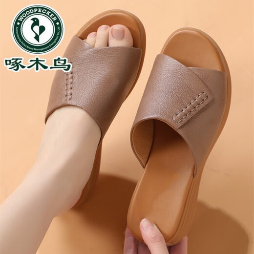 Pequeña de pájaros carpinteros zapatillas para mujeres para mujeres ropa de verano realmente suave suela suave tendón de ternera sin deslizamiento Sandalias de cuña de moda de mediana edad y ancianos 9756 Negro 35