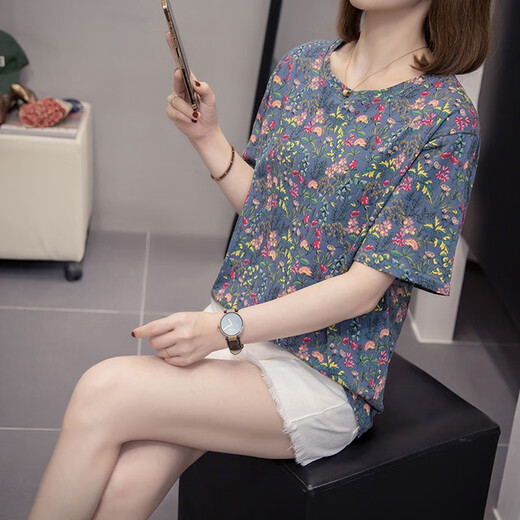 雪凡茜（XUEFANXI）2025夏天季新款花卉碎花短袖t恤女装宽松半袖体恤棉衣上衣服9731 灰色 4XL 建议175-200斤