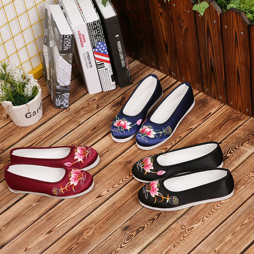 Starmarry Old Peking handgefertigte Stoffschuhe Ethnischer Stil gestickter Schuhe, Tausende von Schichten, Frauenschuhen, Innenschuhen, Gesundheitsschuhen, Mandarin -Entenstil, dunkelviolett, Lotus 218, Größe 37/23,5 cm