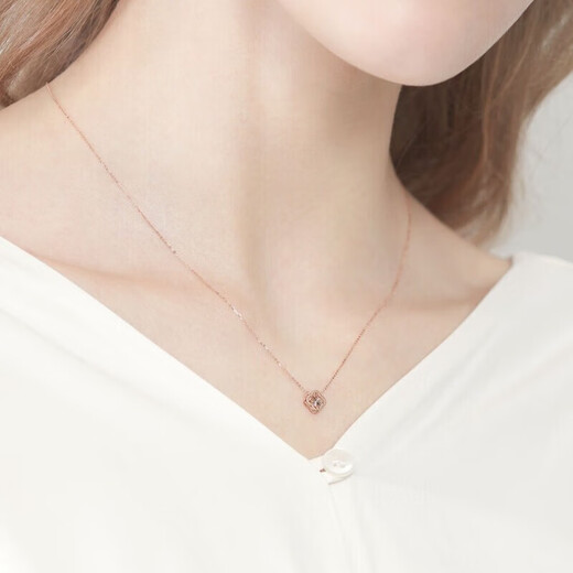 Chow Sang Sang Wing series lucky four-leaf clover rose gold women's K gold clavicle necklace 91870N47 cm