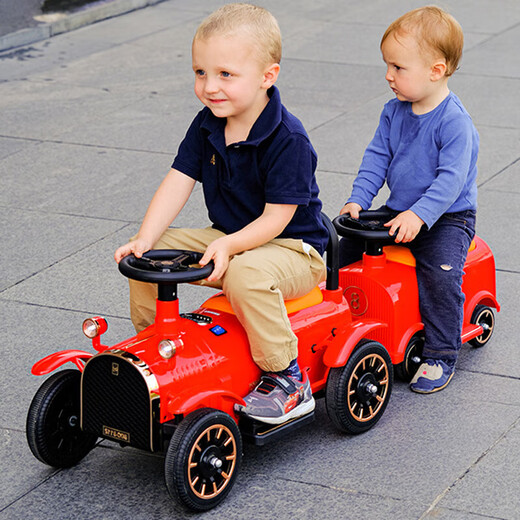Le train pour enfants Bedochi peut prendre une voiture à télécommande à quatre roues à quatre roues.