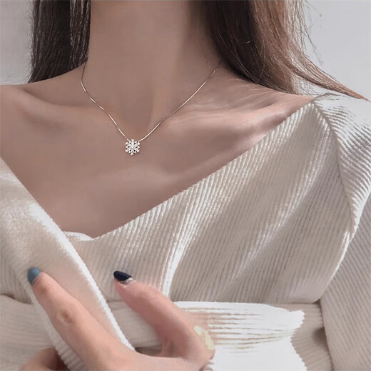 Blancpain Snowflake S925 sterling silver necklace women's exquisite clavicle chain 2024 new light luxury niche design high-end champagne color Snowflake Necklace