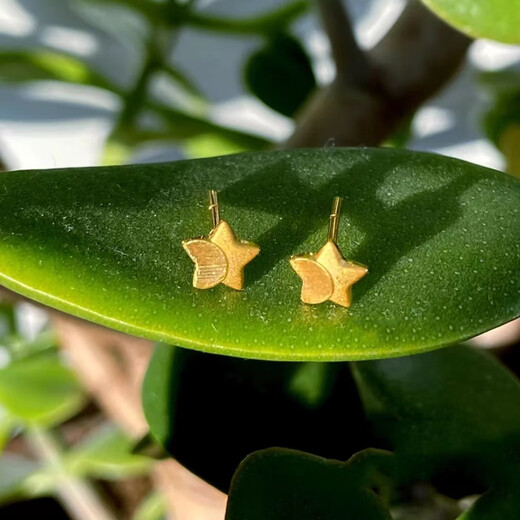 Vatican Old Phoenix Gold Store Style Star Earrings for Women 18K Gold 2024 New Sensitive Hypoallergenic Color Gold Earrings and Earrings A Pair of Star Earrings