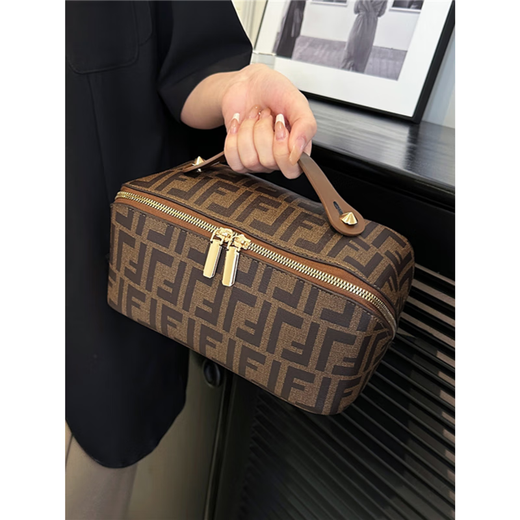 GPHF Japanese New Cosmetic Bag Portable Large Capacity Cosmetics Storage Bag Travel Portable Waterproof Multi-Function Wash Bag Brown Color - Leather Lined Middle Fixed