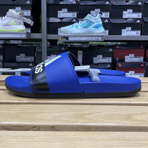 阿迪达斯（adidas）运动拖鞋男鞋夏季新款户外沙滩鞋轻便舒适透气休闲一字凉拖 GV9713 39 (240mm)